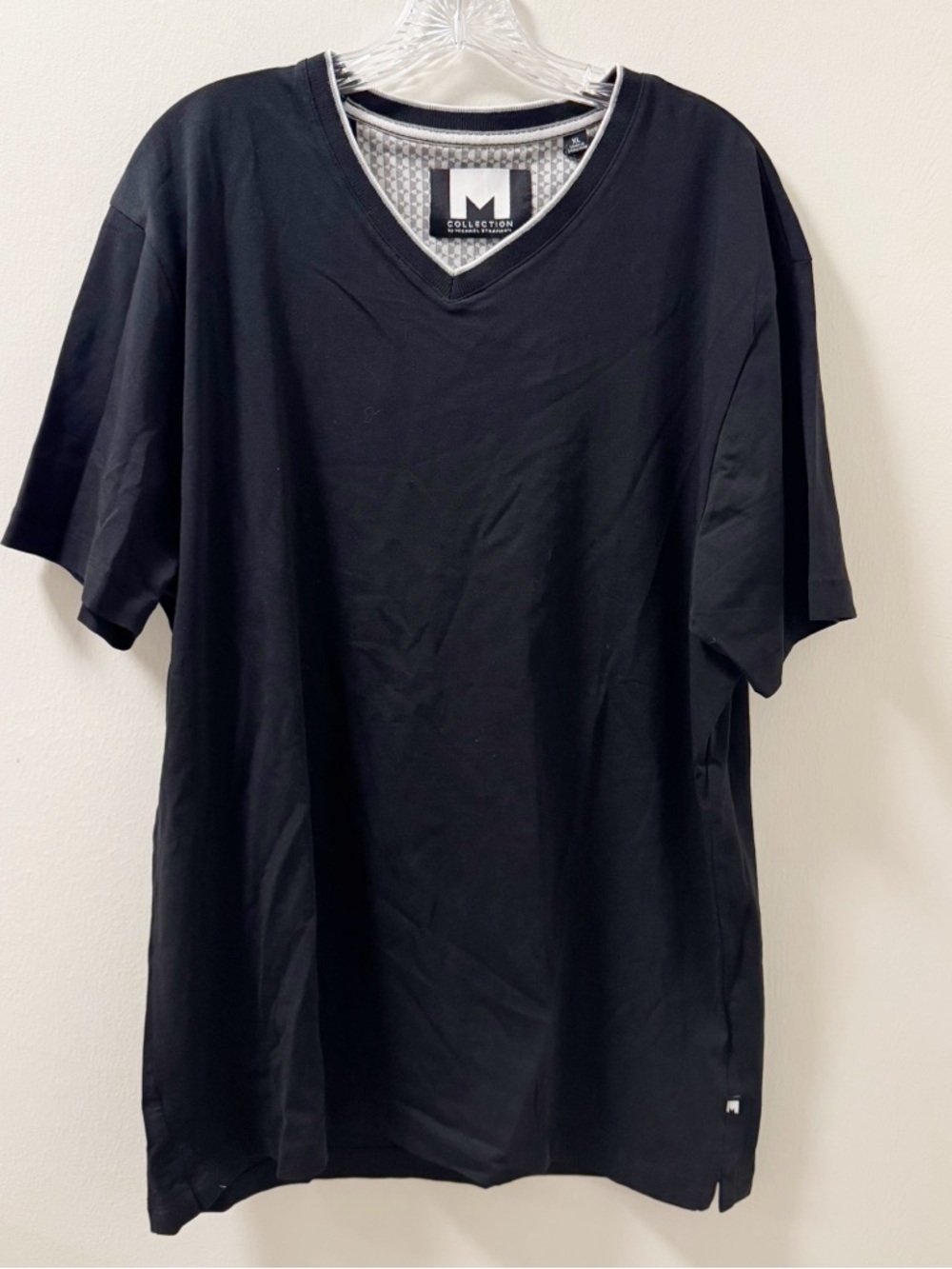Collection by Michael Strahan V-neck Short Sleeve Tee - Size XL